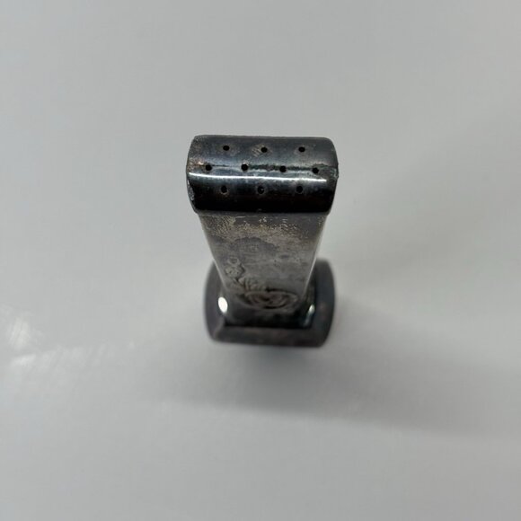 Classic Rose by Reed & Barton Sterling Silver Salt Or Pepper Shaker (1) Roses - Picture 5 of 11